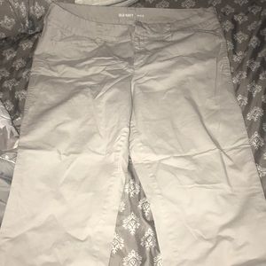 Old navy Capri khakis